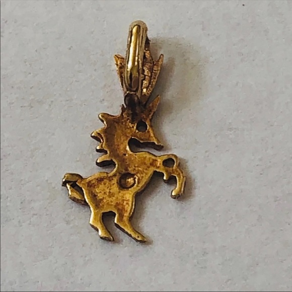 🍁Final Price! 14K Gold Dainty Unicorn Pendant - Picture 2 of 4